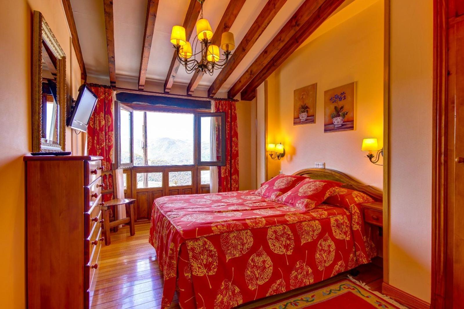 Casa Lamadrid Guest House Cahecho Exterior photo